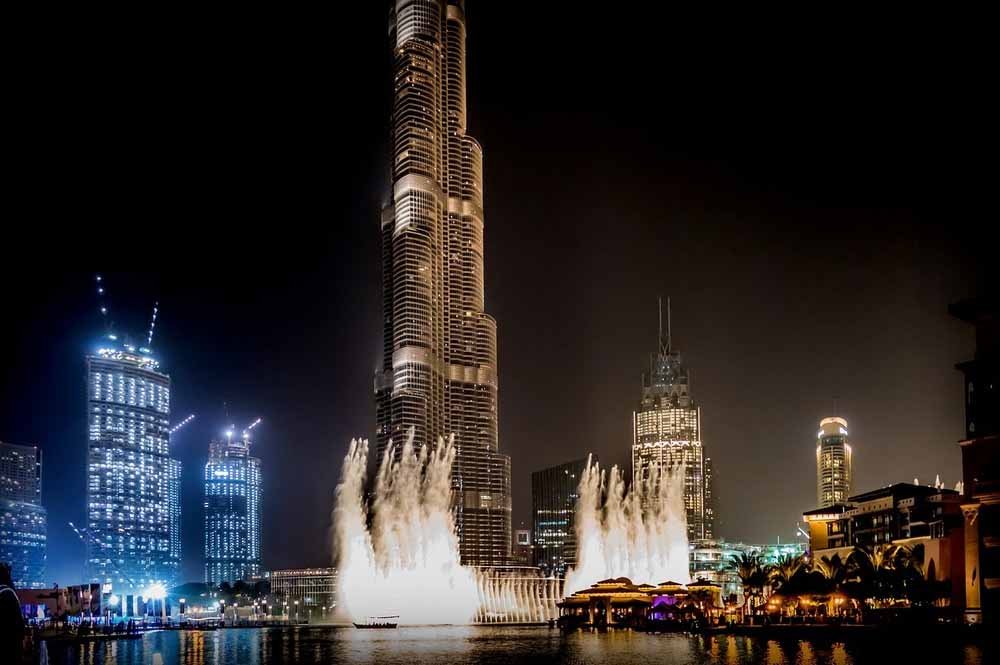 Dubai Fountain Lake